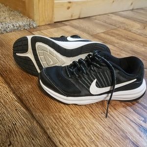 boys nikes